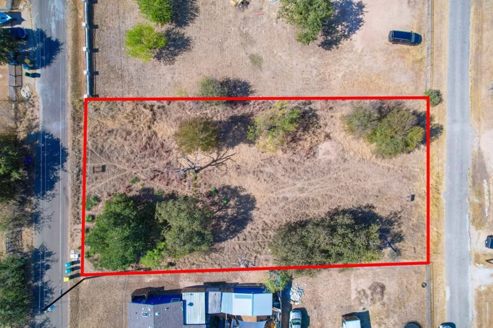 338 E Sweetbriar Drive Marble Falls, TX 78654