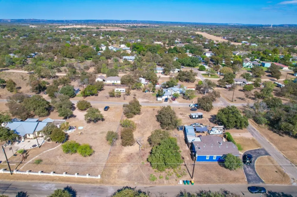 338 E Sweetbriar Drive Marble Falls, TX 78654