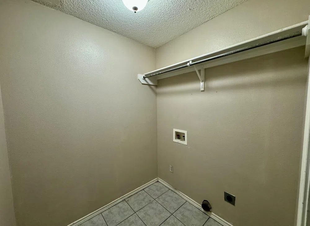 10704 Akron Avenue Lubbock, TX 79423