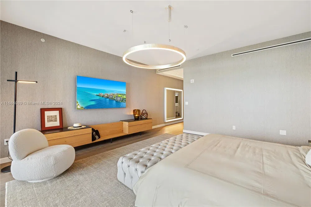 7065 Fisher Island Dr #7065 Miami Beach, FL 33109