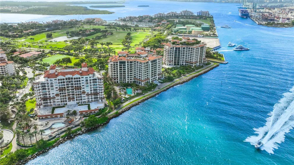 7065 Fisher Island Dr #7065 Miami Beach, FL 33109