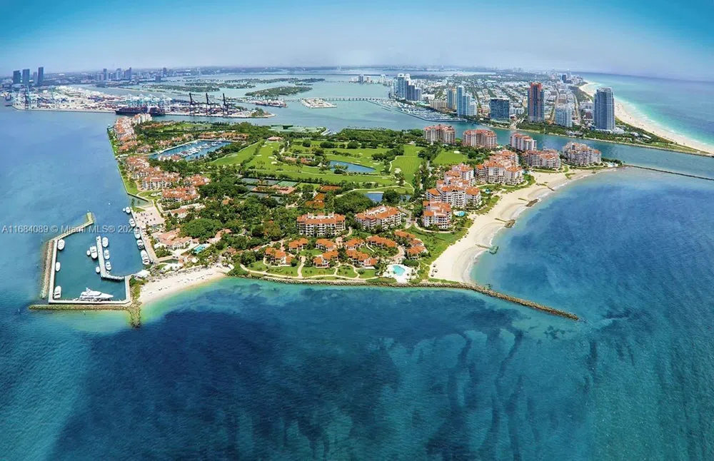 7065 Fisher Island Dr #7065 Miami Beach, FL 33109