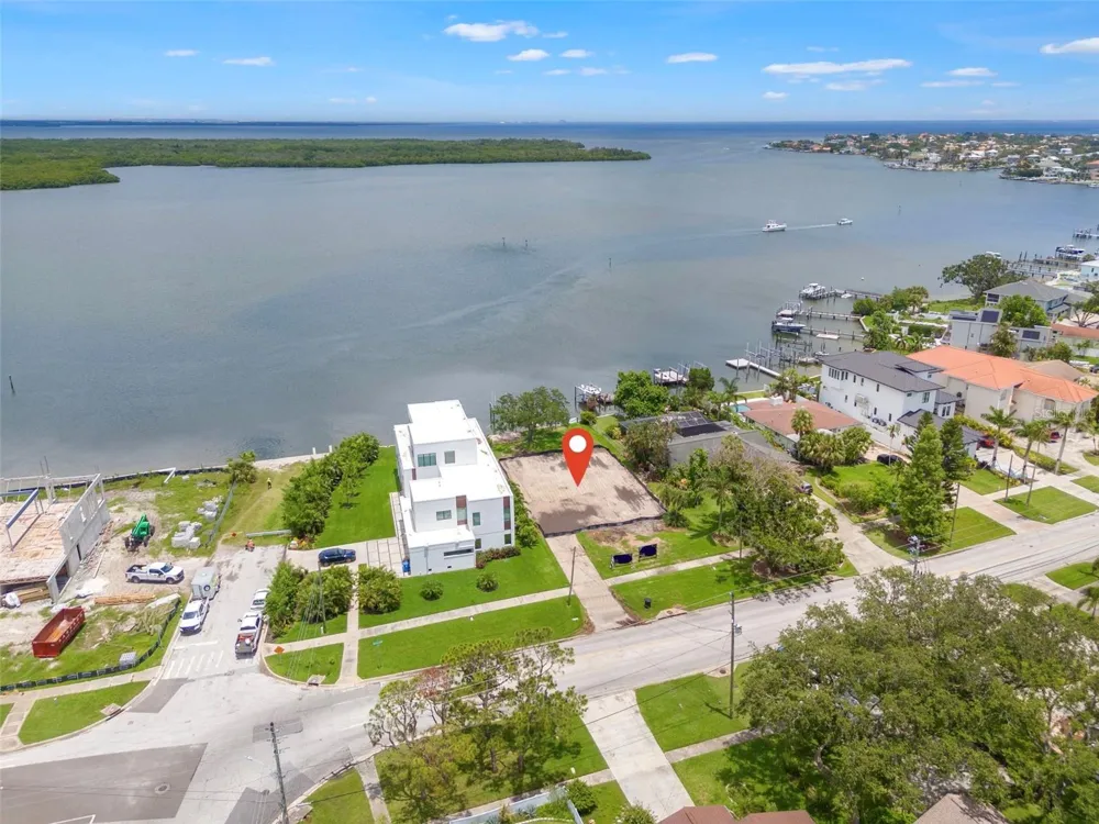 6151 BAYOU GRANDE BOULEVARD NE St Petersburg, FL 33703