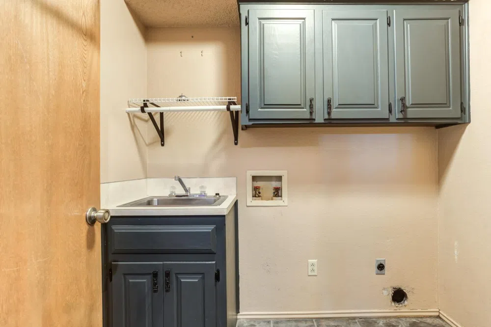 6107 Elmwood Avenue Lubbock, TX 79424