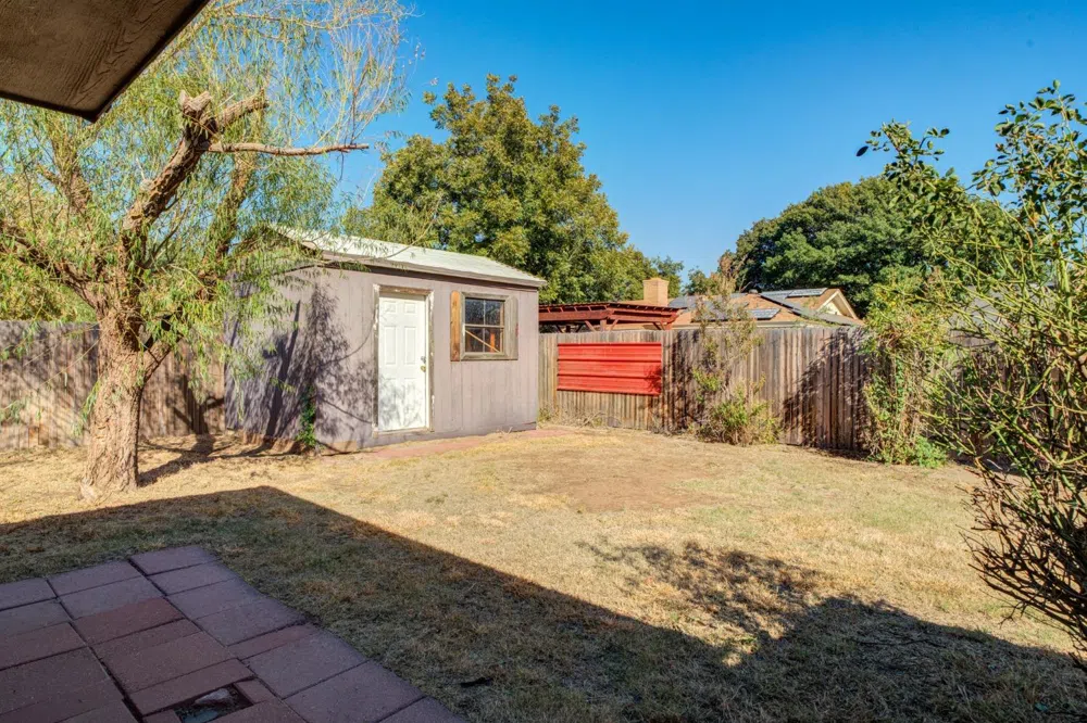 6107 Elmwood Avenue Lubbock, TX 79424