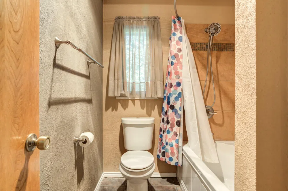6107 Elmwood Avenue Lubbock, TX 79424