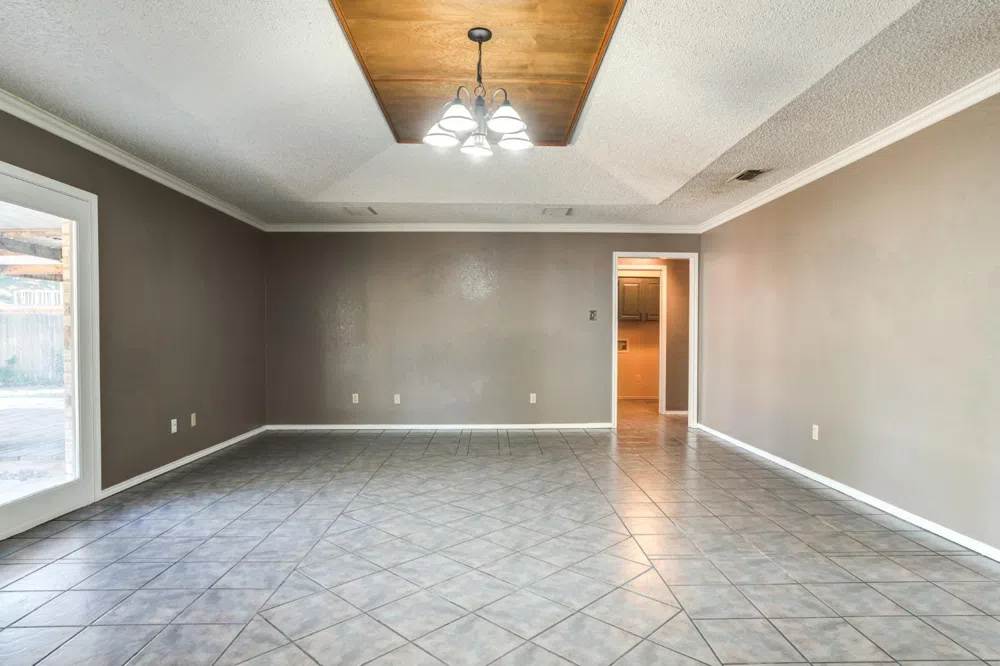 6107 Elmwood Avenue Lubbock, TX 79424