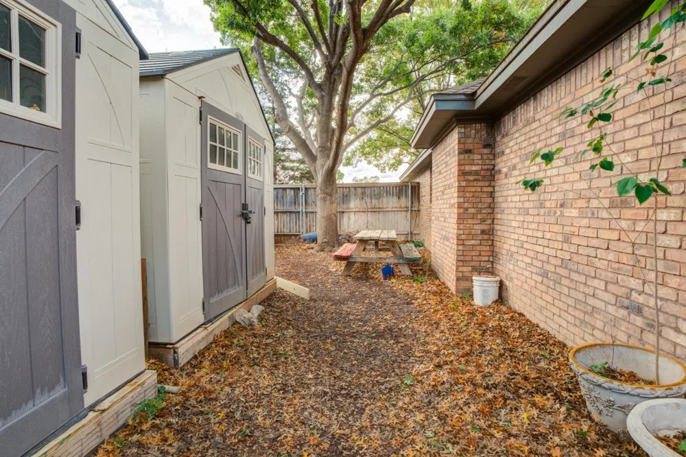 4806 Whisperwood Boulevard Lubbock, TX 79416