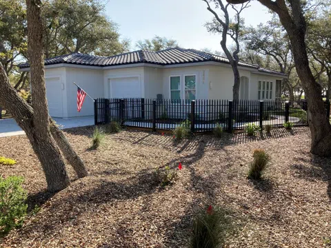 2406 Royal Oaks Trail