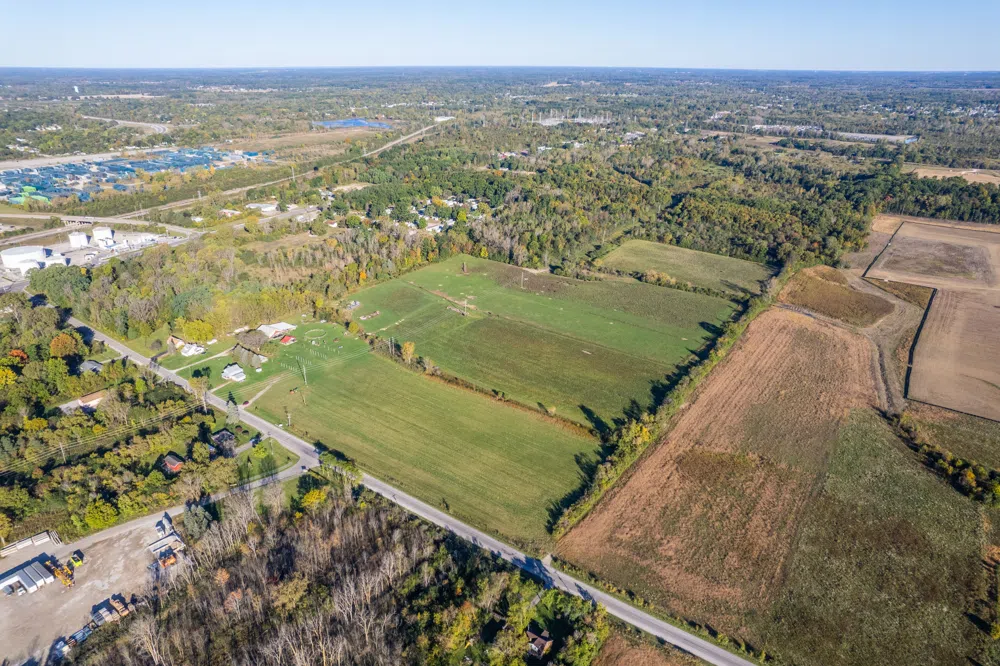 2135 E COLDWATER ROAD Genesee Charter Township, MI 48505