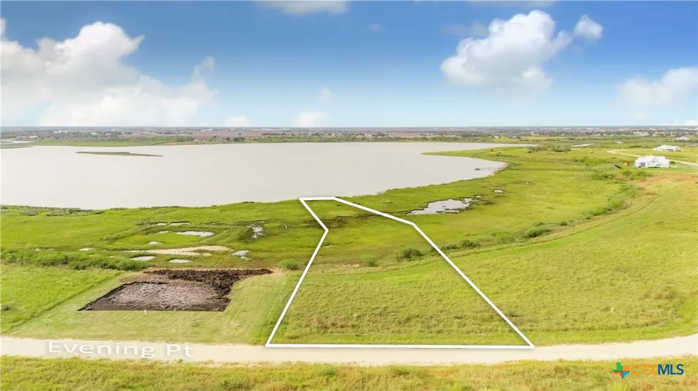 356 Evening Point Port Lavaca, TX 77979