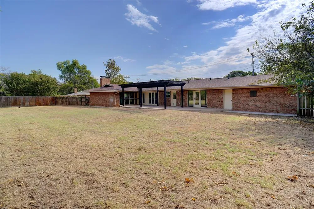 900 Roberts Street Bowie, TX 76230
