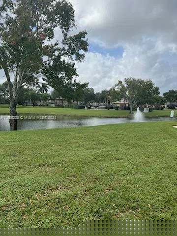 5 Amherst Ct #D Royal Palm Beach, FL 33411