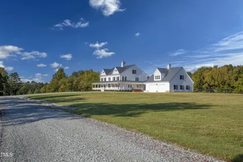 1879 Riverend Lane