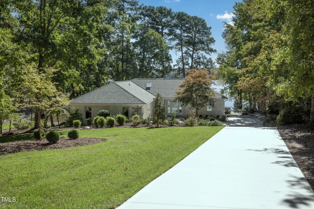 1879 Riverend Lane Semora, NC 27343