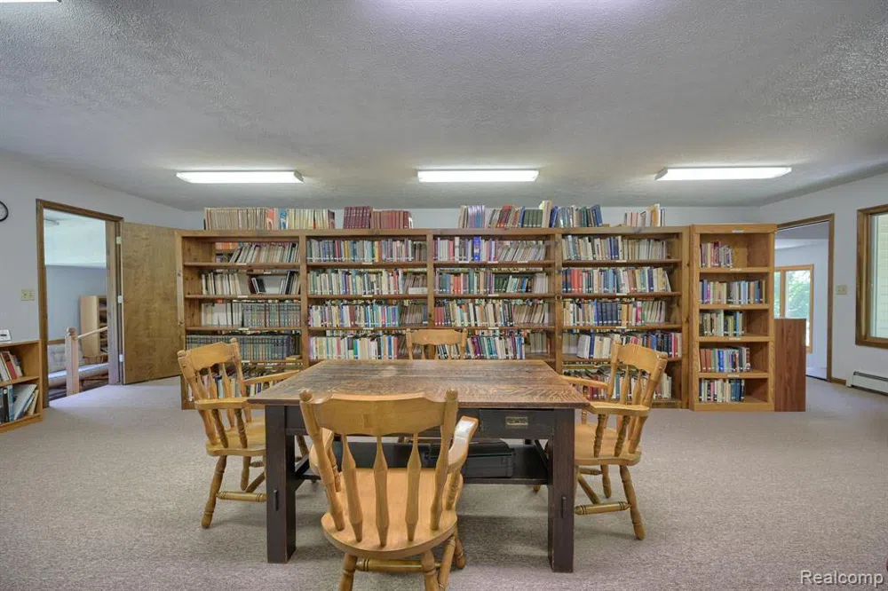 1295 Bald Eagle Lake Road Groveland Township, MI 48462