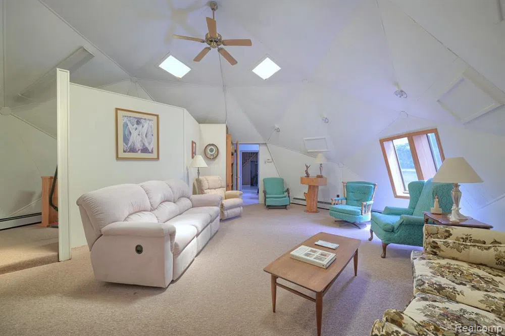 1295 Bald Eagle Lake Road Groveland Township, MI 48462