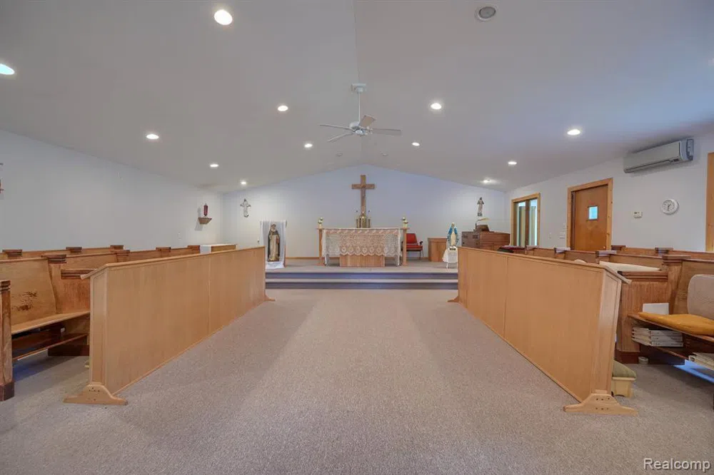 1295 Bald Eagle Lake Road Groveland Township, MI 48462
