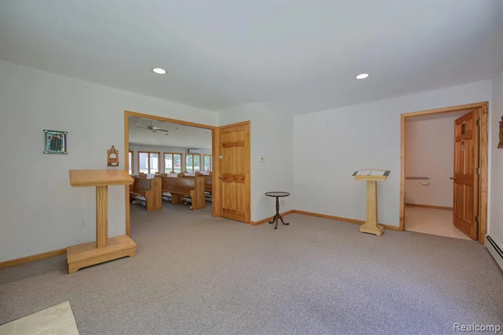1295 Bald Eagle Lake Road Groveland Township, MI 48462
