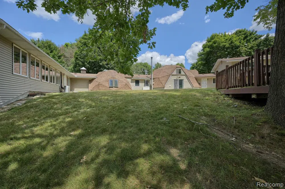 1295 Bald Eagle Lake Road Groveland Township, MI 48462