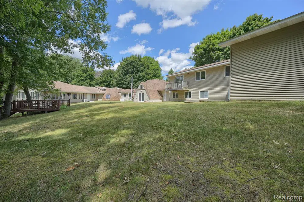 1295 Bald Eagle Lake Road Groveland Township, MI 48462