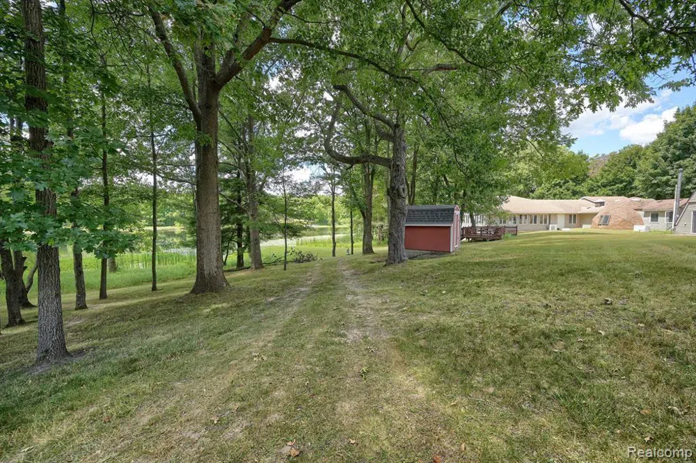 1295 Bald Eagle Lake Road Groveland Township, MI 48462