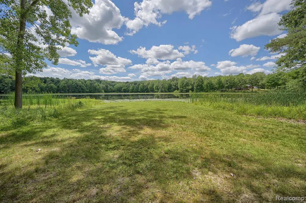 1295 Bald Eagle Lake Road Groveland Township, MI 48462