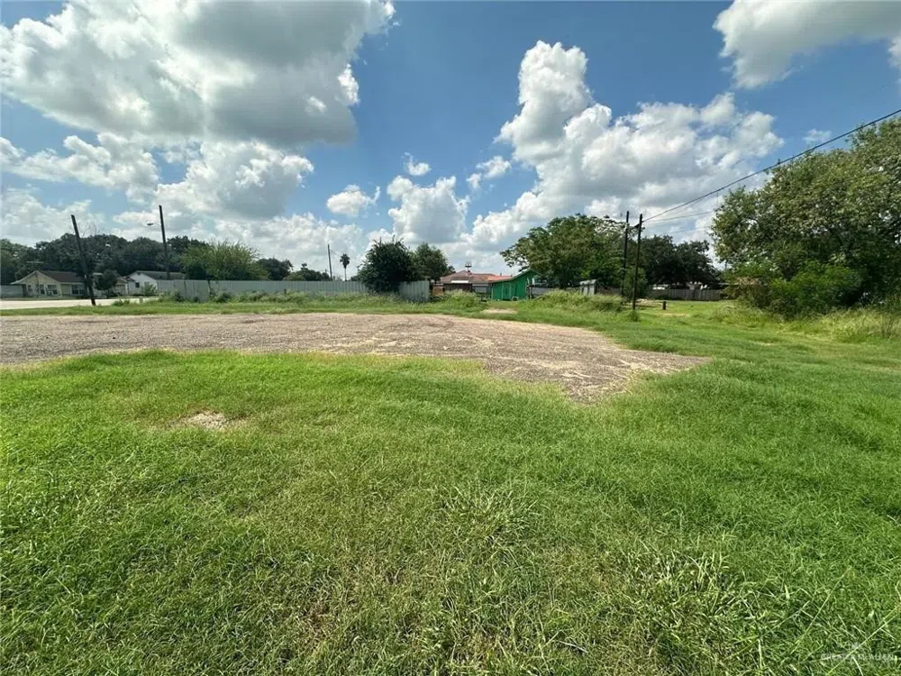 711 E Rice Street Falfurrias, TX 78355