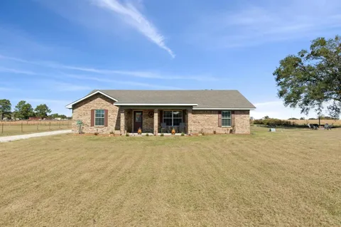 2068 W US Highway 69