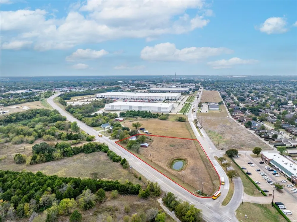 445 W STATE HWY 352 Mesquite, TX 75149
