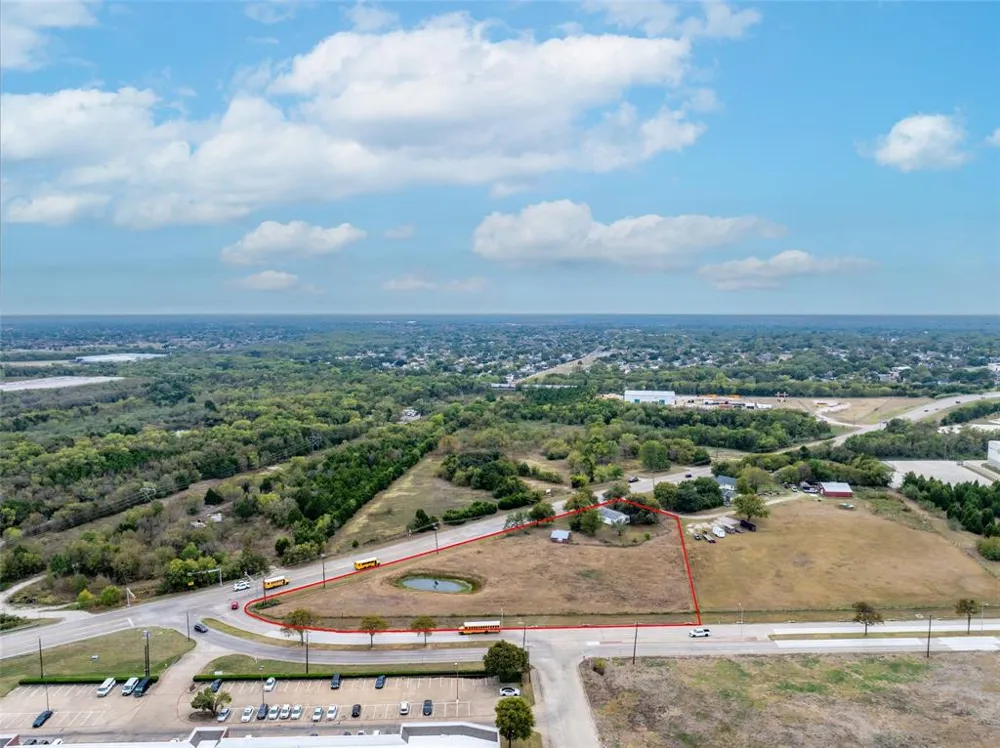 445 W STATE HWY 352 Mesquite, TX 75149
