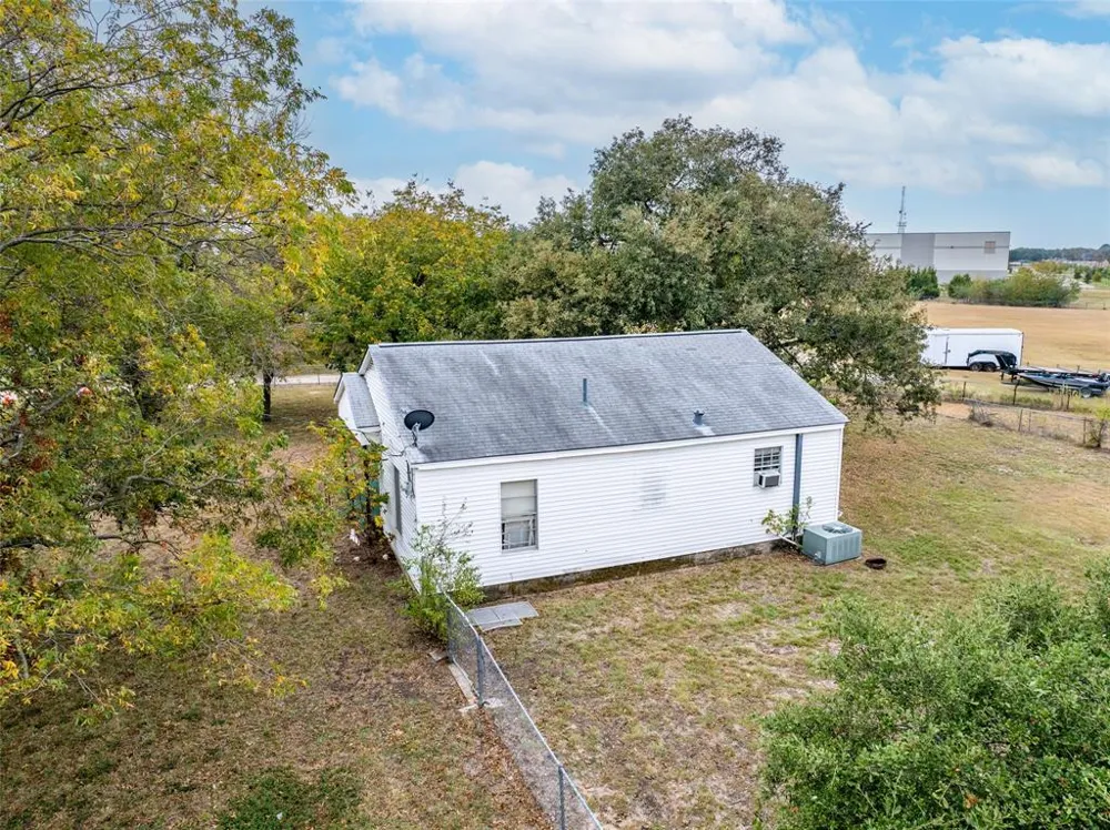 445 W STATE HWY 352 Mesquite, TX 75149