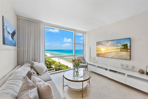 6801 Collins Ave #1203