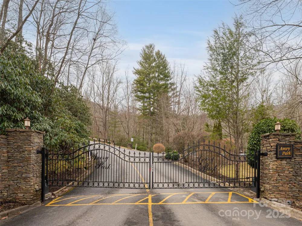 522 & 528 Blue Mist Way Arden, NC 28704