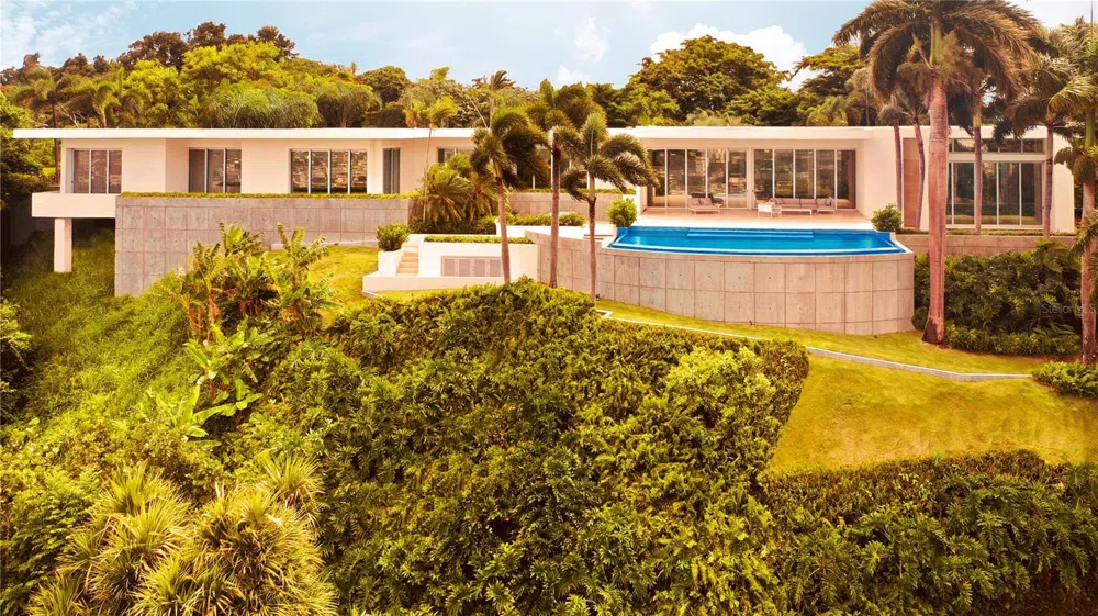 URB. LA LOMITA CALLE VISTA LINDA Guaynabo, PR 00969