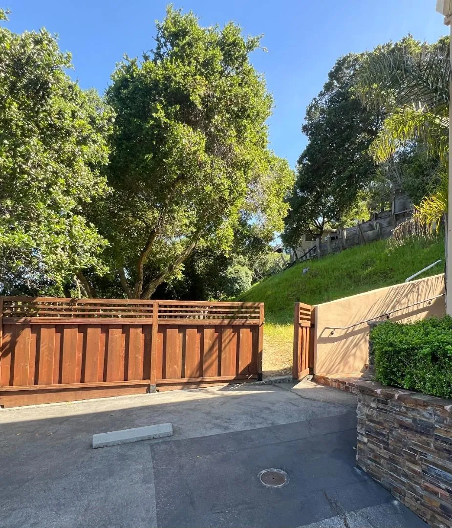 65 Madera Avenue San Carlos, CA 94070