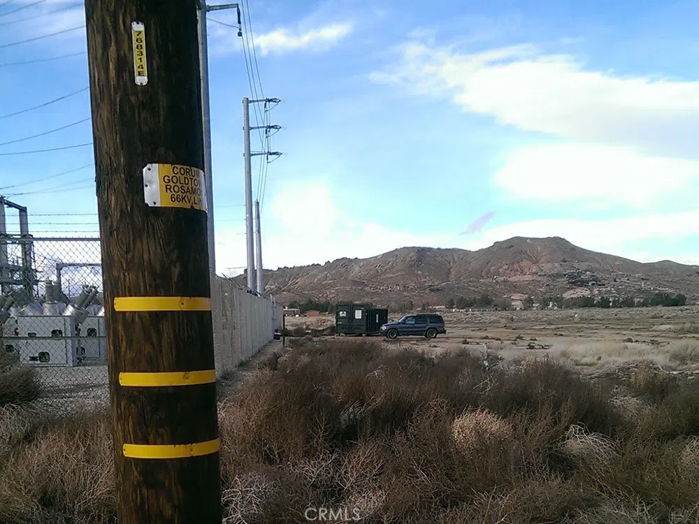 60 St. West & Rosamond Boulevard Rosamond, CA 93560
