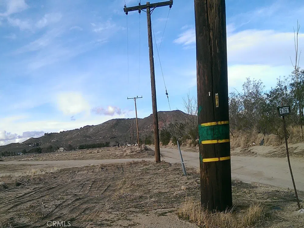 60 St. West & Rosamond Boulevard Rosamond, CA 93560