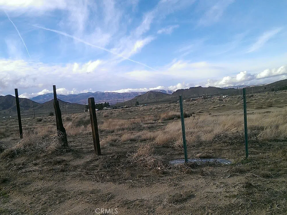 60 St. West & Rosamond Boulevard Rosamond, CA 93560