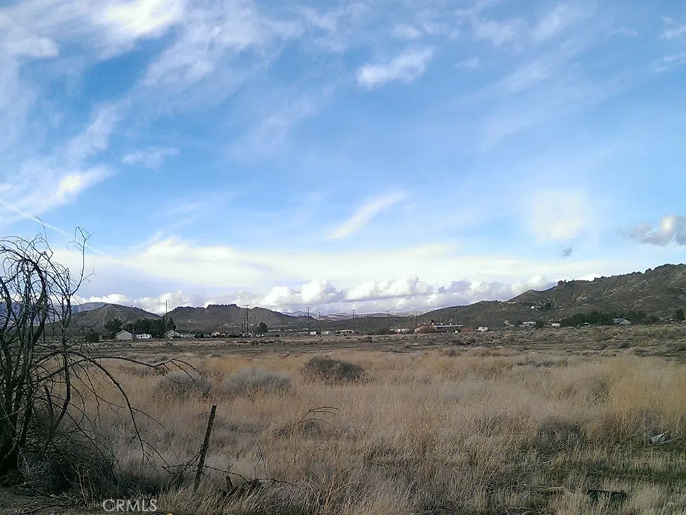 60 St. West & Rosamond Boulevard Rosamond, CA 93560