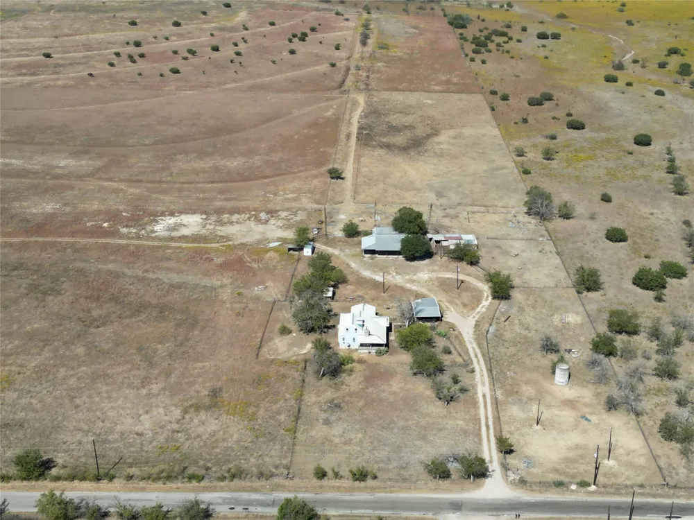 1720 County Road 276 Bertram, TX 78605