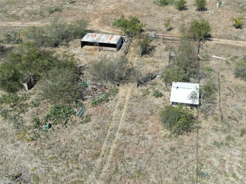 1720 County Road 276 Bertram, TX 78605