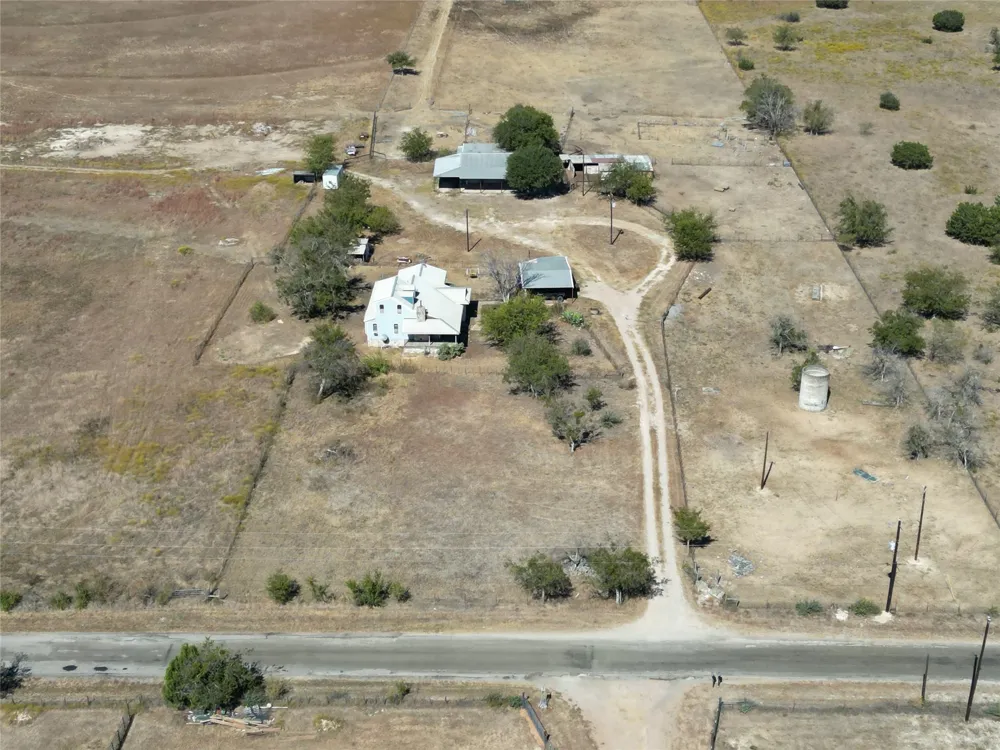 1720 County Road 276 Bertram, TX 78605