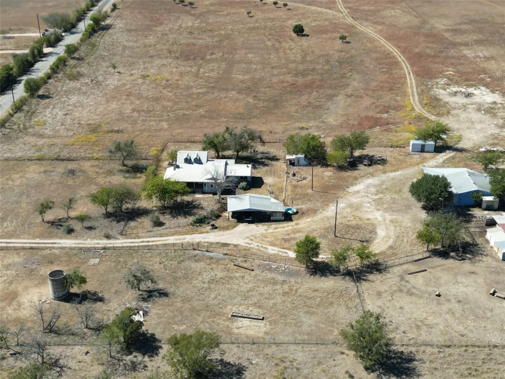 1720 County Road 276 Bertram, TX 78605