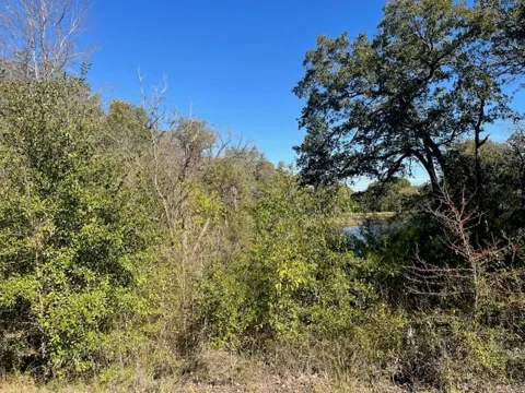 68 April Cove