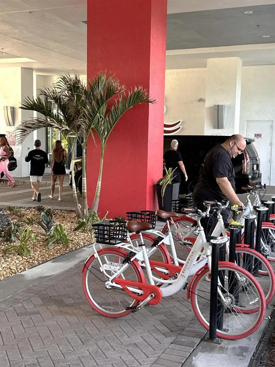 2602 E Hallandale Beach Blvd #R610 Hallandale Beach, FL 33009