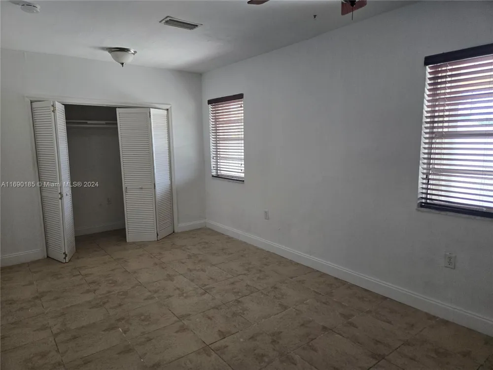 961 E 32nd St Hialeah, FL 33013