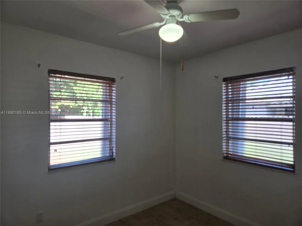 961 E 32nd St Hialeah, FL 33013