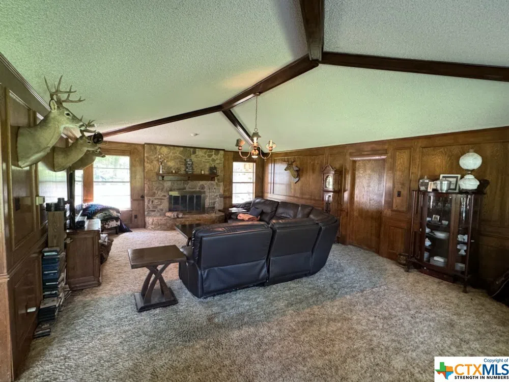 1291 Tweedy Road Valley Mills, TX 76689