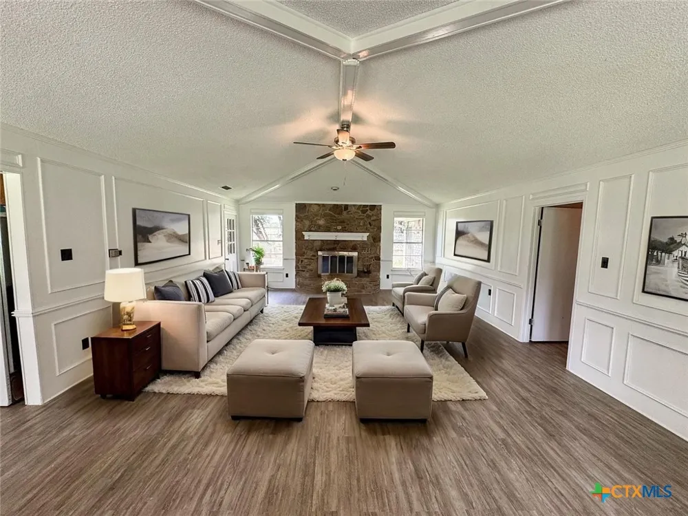 1291 Tweedy Road Valley Mills, TX 76689